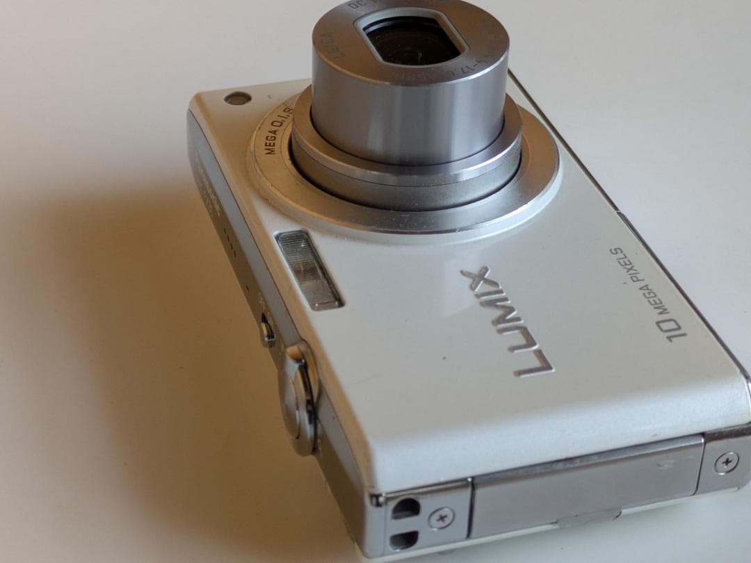 ★実用美品★パナソニック LUMIX DMC-FX35　バッテリー・充電器付