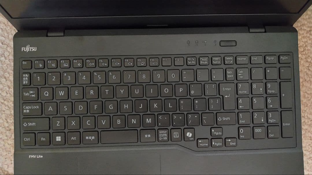 富士通FMV WA1/J2 未使用WIN11