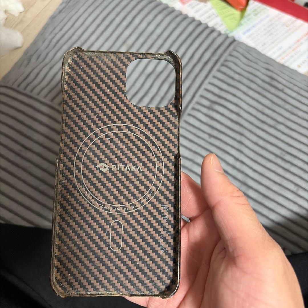 Apple iPhone 13 ミッドナイト 本体　pitaka ケース付