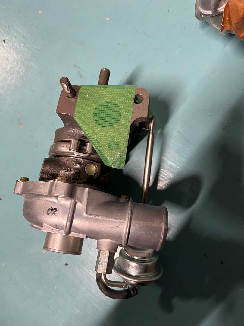 新品　ダイハツ　純正タービン ＩＨＩ　RHF3