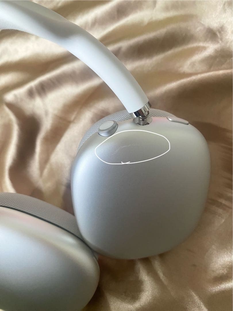 ワイヤレスヘッドホン AirPods Max シルバー