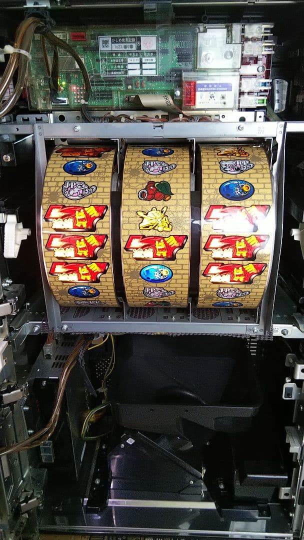 パチスロ実機　主役は銭形2