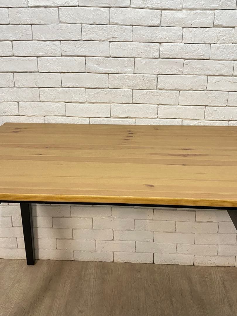 【東京都23区配送無料】定価4万円　イケア　デスク　140cm 書斎　勉強　机