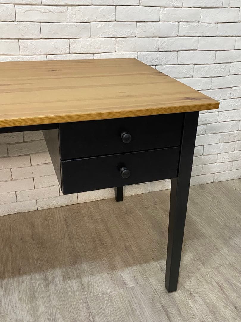 【東京都23区配送無料】定価4万円　イケア　デスク　140cm 書斎　勉強　机