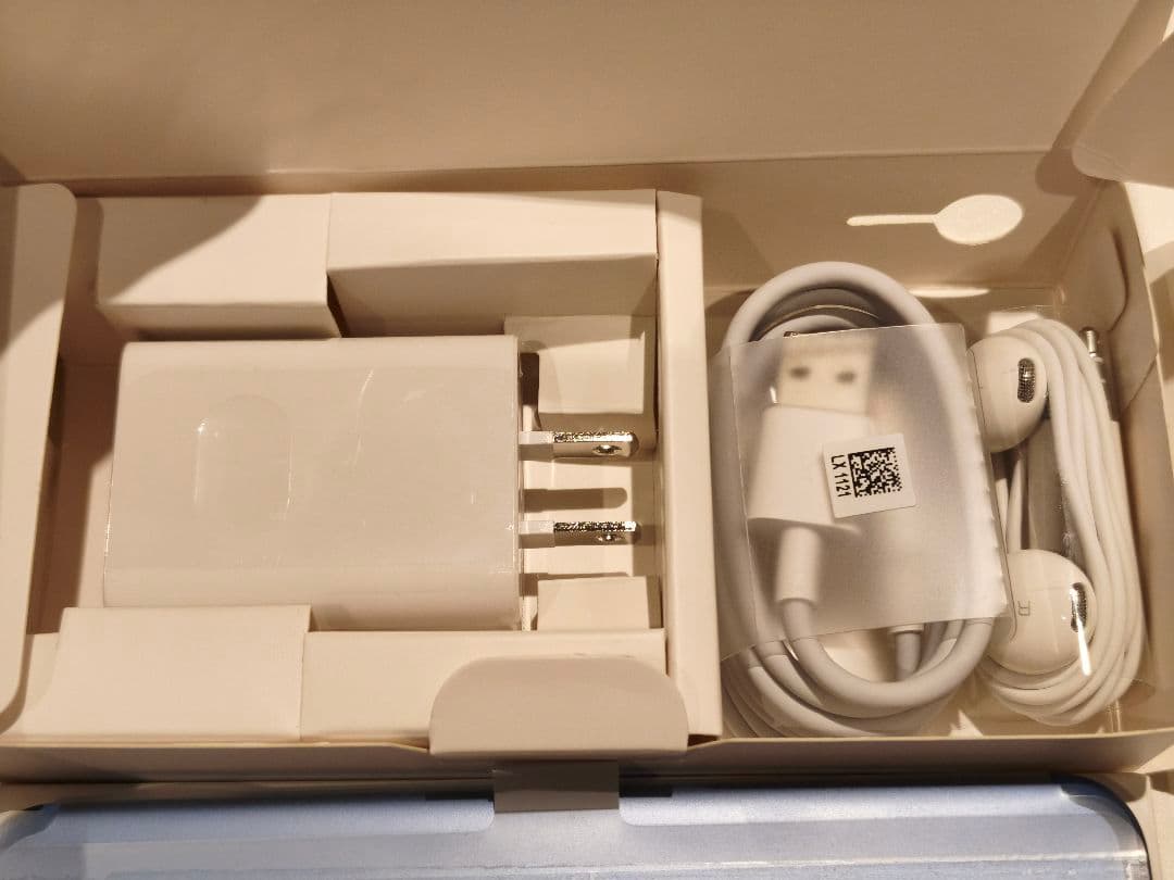 新品未使用 HWV31 HUAWEI nova 2 64GB SIMフリー