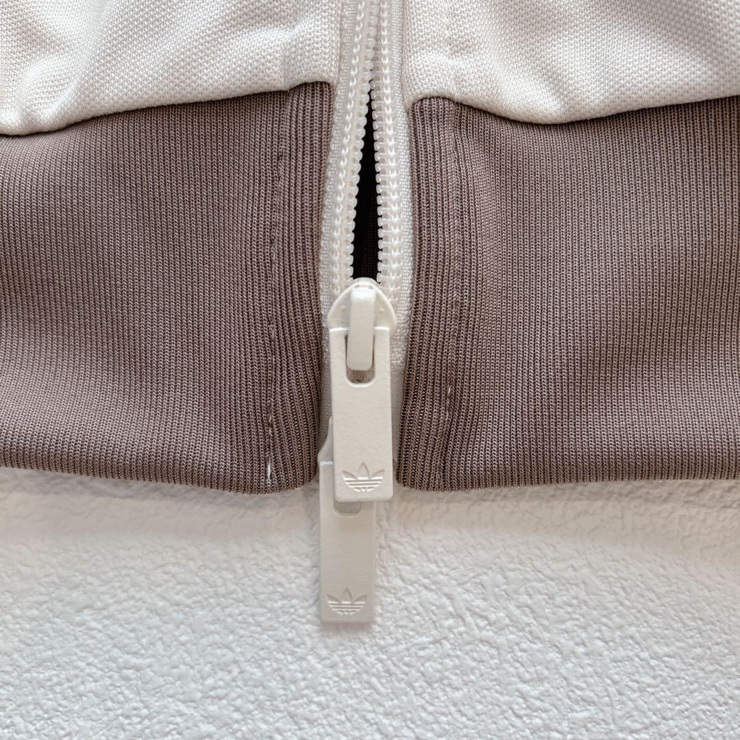 極美品✨adidasトラックジャケット 刺繍 ベージュ×モカブラウン 山本彩着用