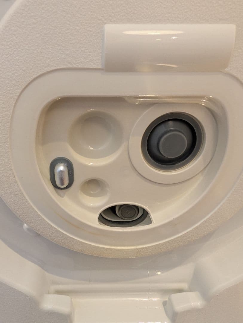 パナソニック　炊飯器　3合　SR-JW057 2017年製　内釜2023年購入