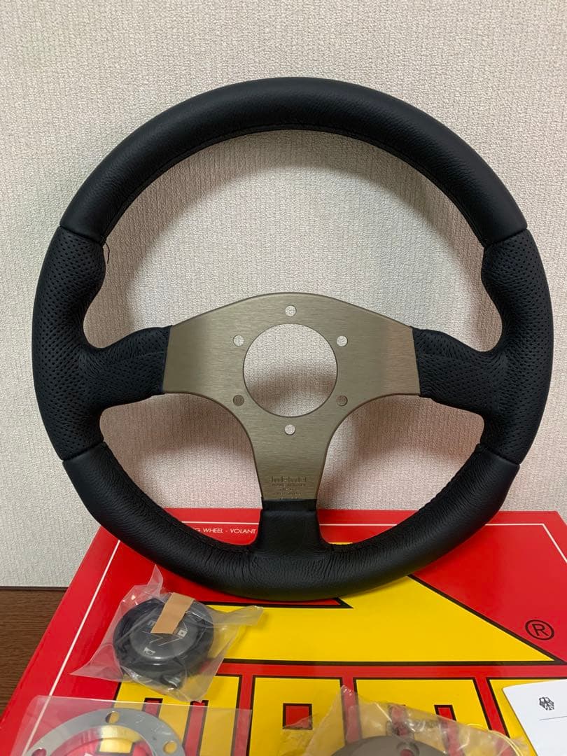 MOMO RECE 32 モモ　レース　32