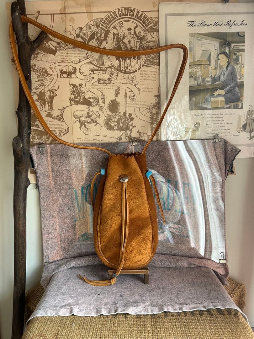 ディアスキン巾着　キャメル　スエード