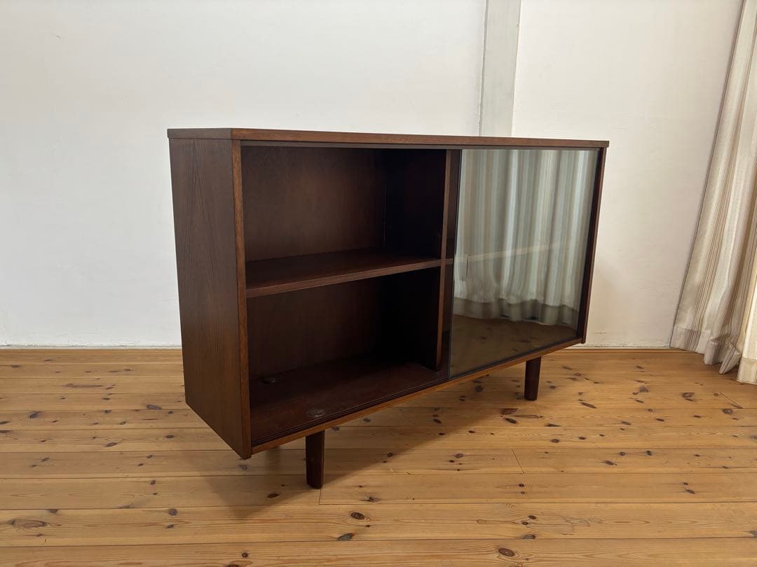 北欧ヴィンテージ　AVALON/アヴァロン　ガラスキャビネット