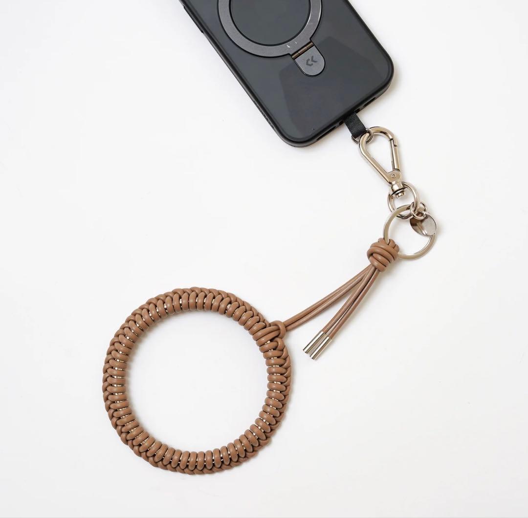 itti イッチ　CRISTY KNOT WRIST CIRCLE CHARM