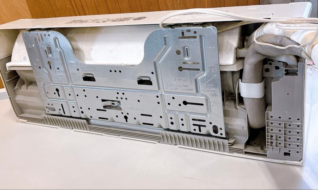 ★送料込み★PanasonicナノイーX 6畳用 冷暖房除湿エアコン2022年製