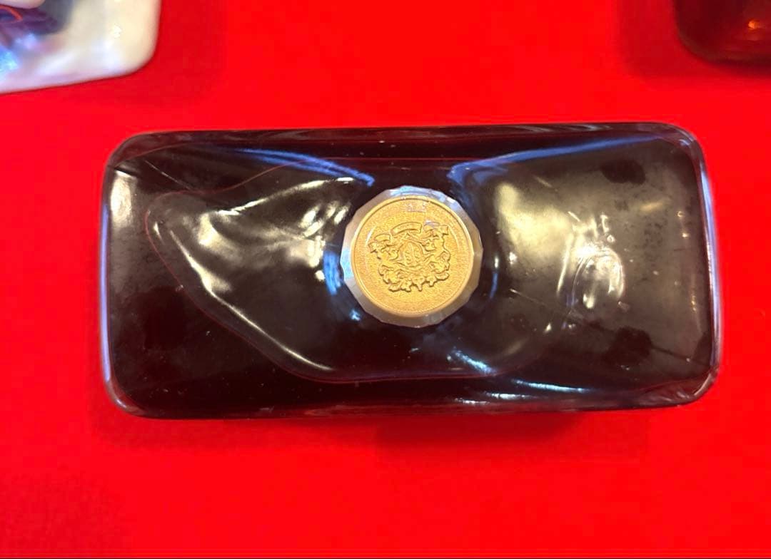 ウィースキ　飾りお酒　古酒　700ml SUNTORY XO