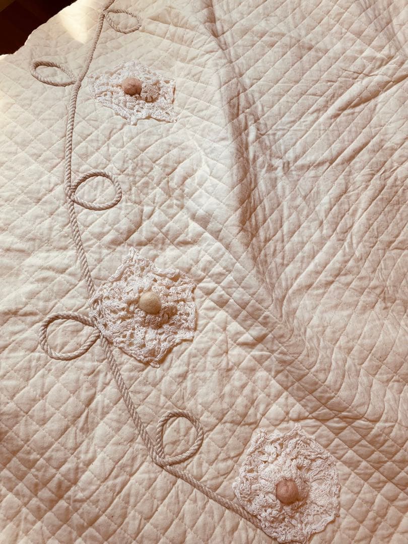 ❤️お値下げ★さえら★アンリコ★お花モチーフとリボン飾り付★キルティングマット特大