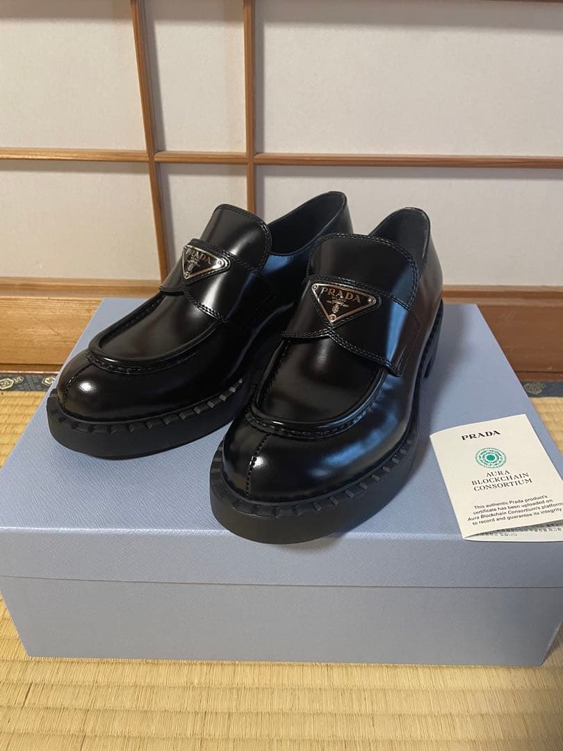 【新品未使用品】PRADA ブラックローファー　ブラッシュドレザー　23.5㎝