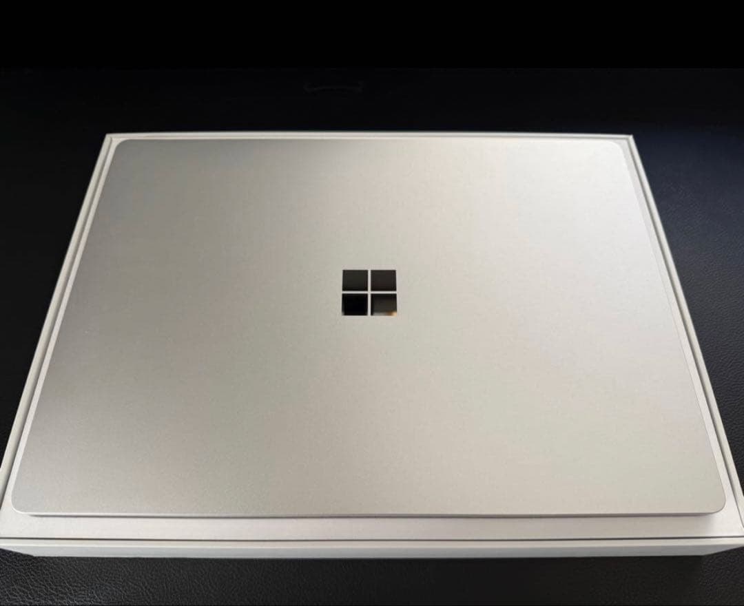 や*ー様 Microsoft Surface Laptop シルバー