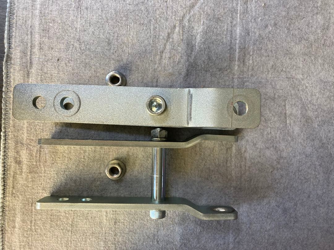 ハイエース　リンエイ　ロングシャックル