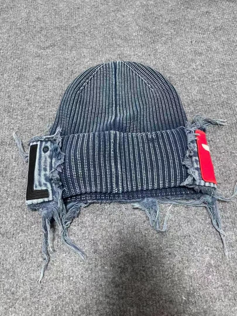 DIESEL ダークブルー ニット帽 フリンジ加工