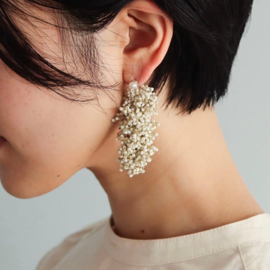 fua accessory 始まりの時 ピアス Ｌアイボリー　片耳用