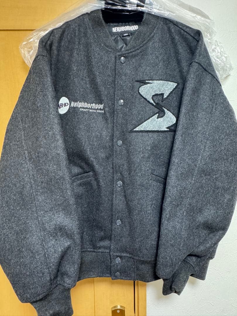 セール❣️ネイバーフッド コラボ サブウェア　スタジャン　バーシティジャケット