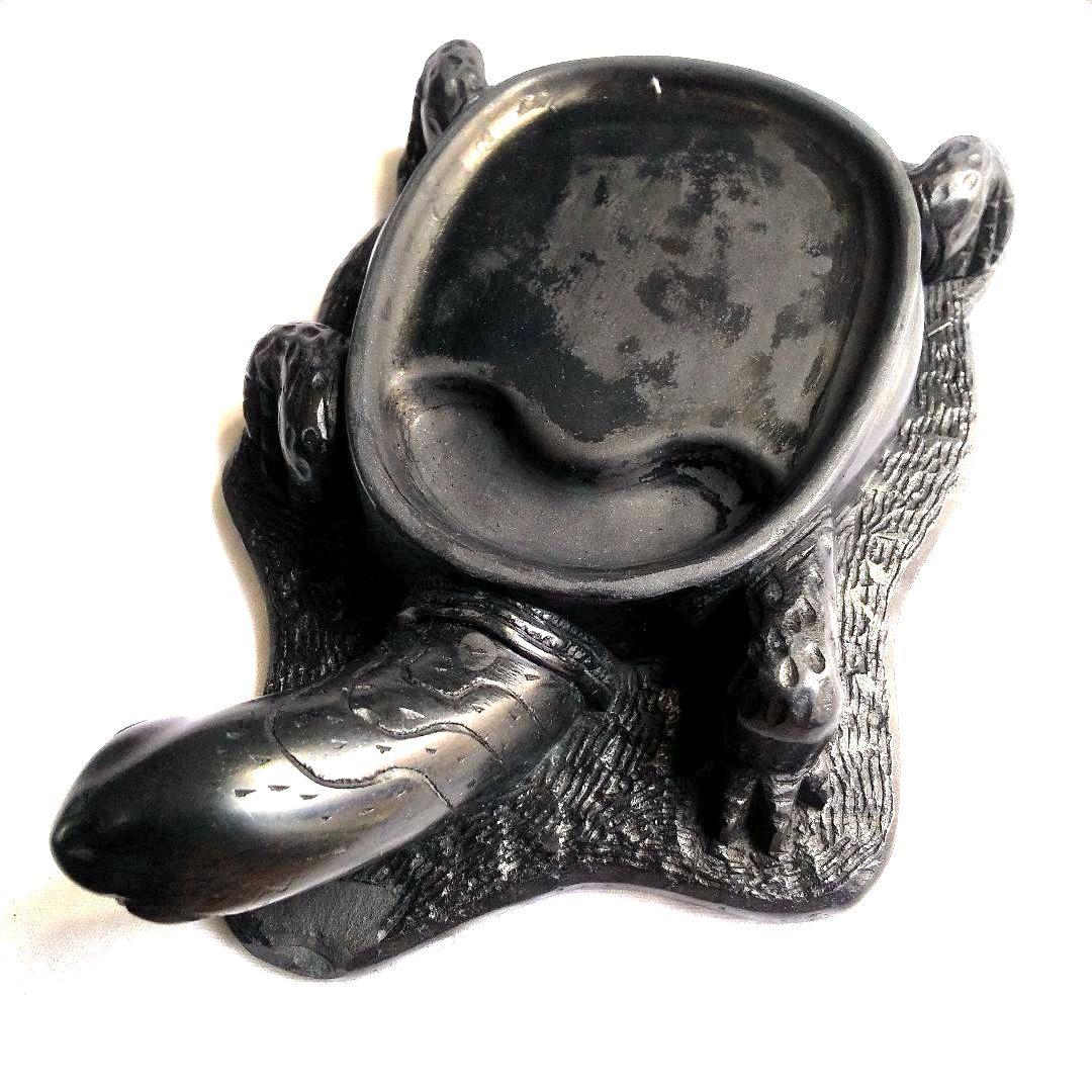 亀の硯 (スズリ)