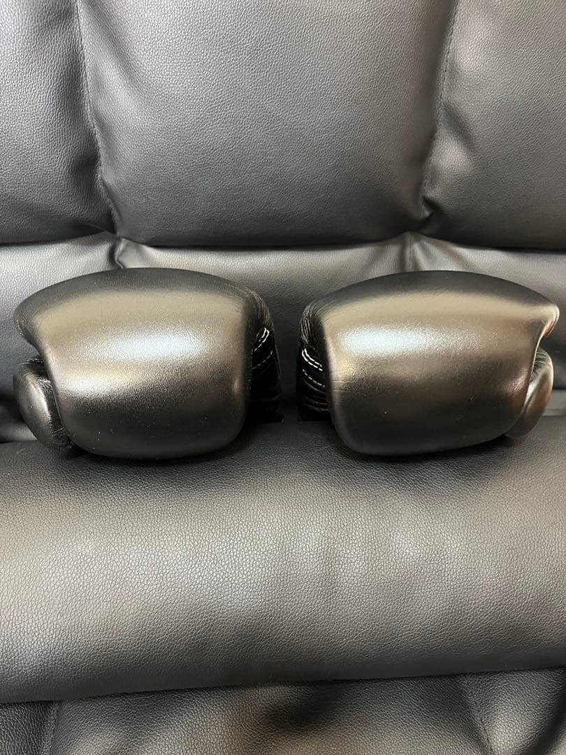 Winning ボクシンググローブ 黒　8オンス　値下げ交渉可