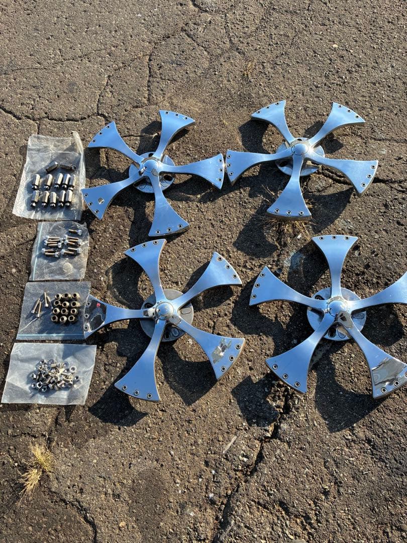 ホイール　スピナー　スピンナー　メッキ　アメ車　ラグジュアリー