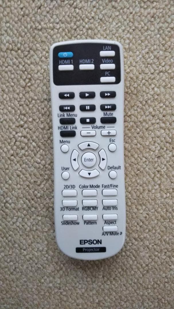 EPSON EH-TW5200プロジェクター