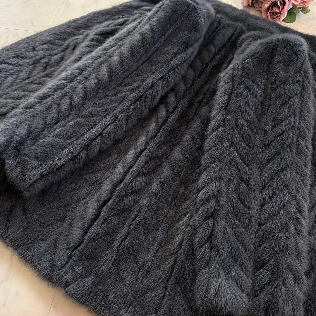 着丈82 くすみブルー 染めミンク ファーコート シェブロン模様 毛皮 軽量