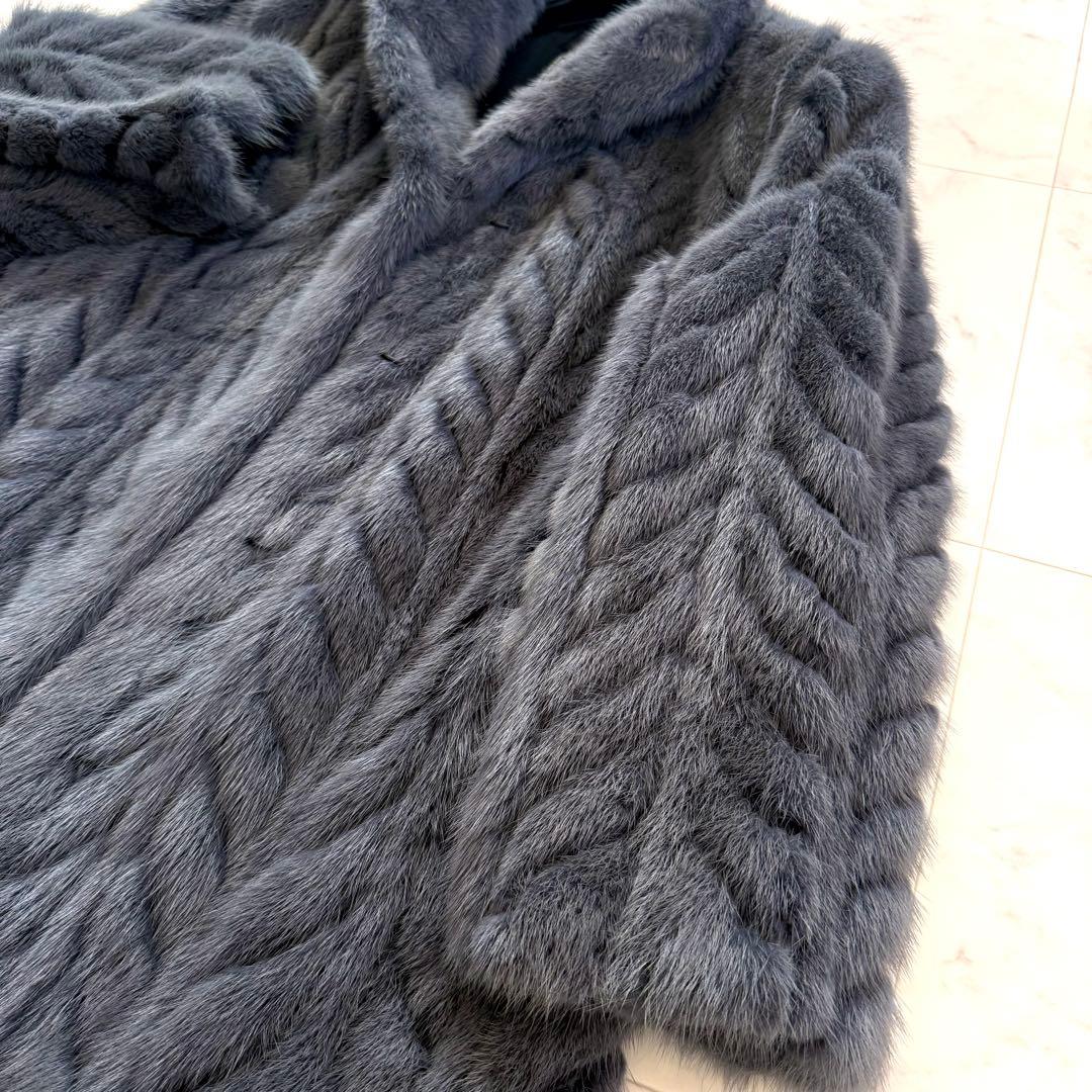 着丈82 くすみブルー 染めミンク ファーコート シェブロン模様 毛皮 軽量