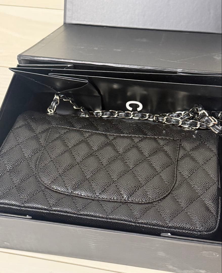 ３１日まで限定価格CHANEL チェーン フラップバッグキャビアスキン 2way