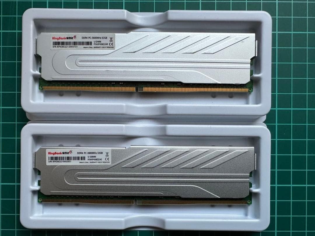 使用極少 KingBank DDR4 32GB x2 3600MHz メモリ