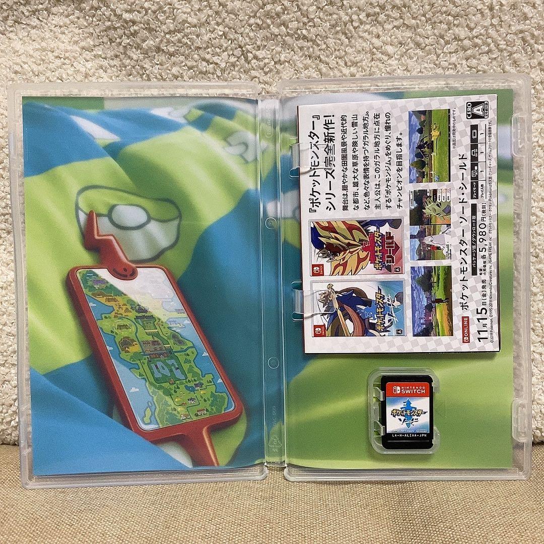 ポケットモンスター Let's GO! ピカチュウ & ソード Switch