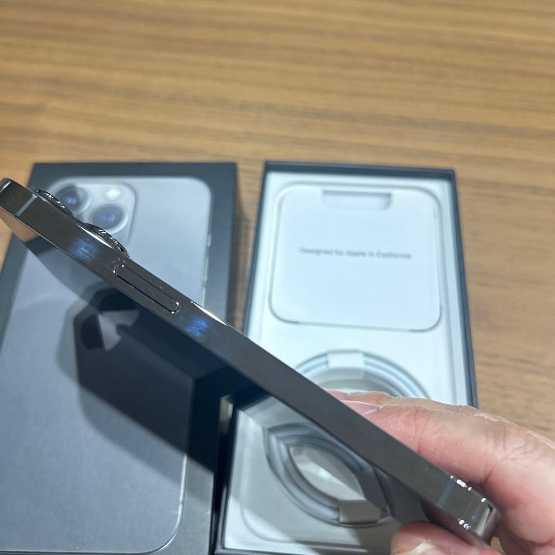 Apple iPhone 13Pro 256GB グラファイト美品　SIMフリー