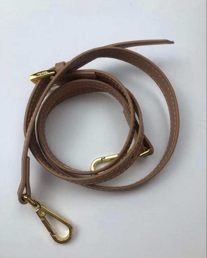 PRADA カゴバック