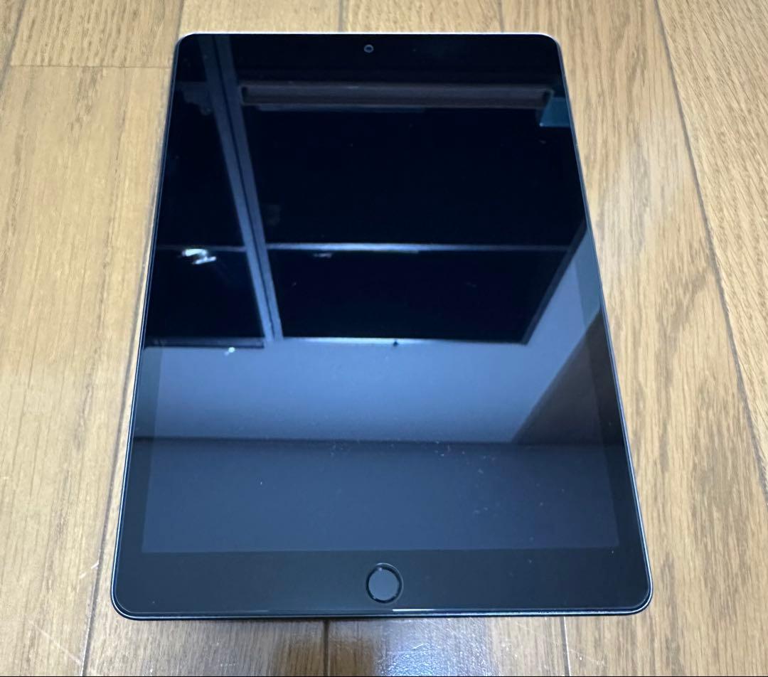 ys33　Apple iPad 第9世代 64GB Wi-Fi