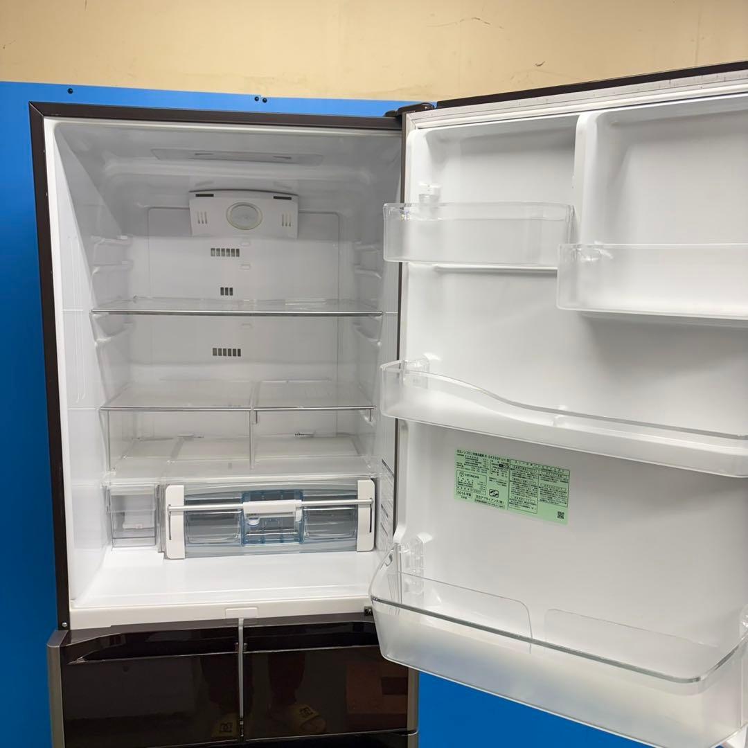 635 関東圏配送　大人気　鏡面デザイン　右開き　400L強　極美品　5ドア