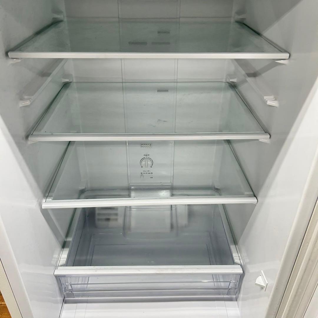 780 冷蔵庫　200L強　庫内美品　保証込　人気　小型　一人暮らし　洗濯機も有