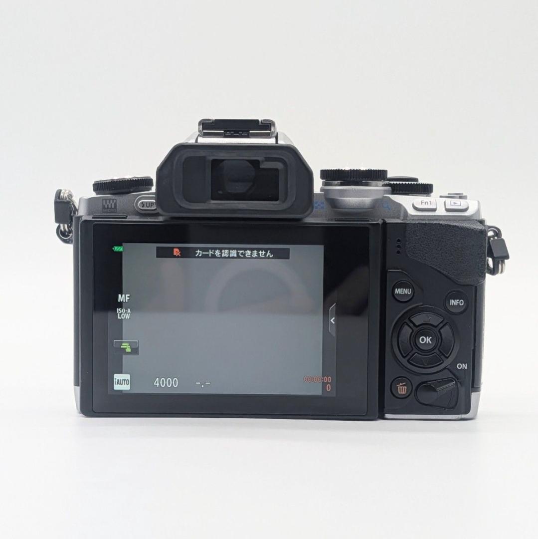 【美品】OLYMPUS OM-D E-M10 レンズキット Wi-Fi搭載