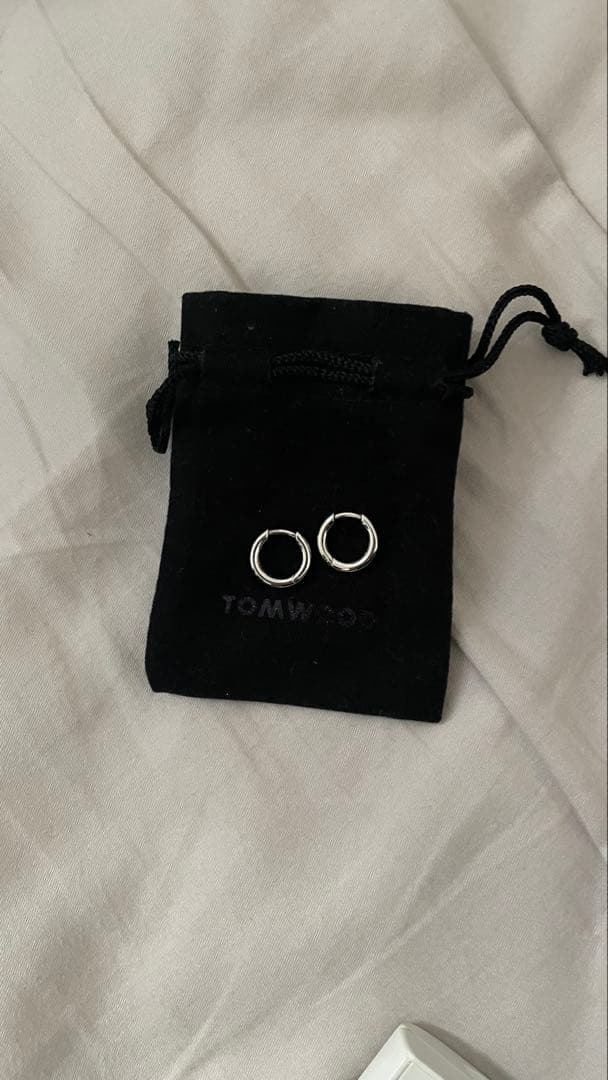 トムウッドピアス