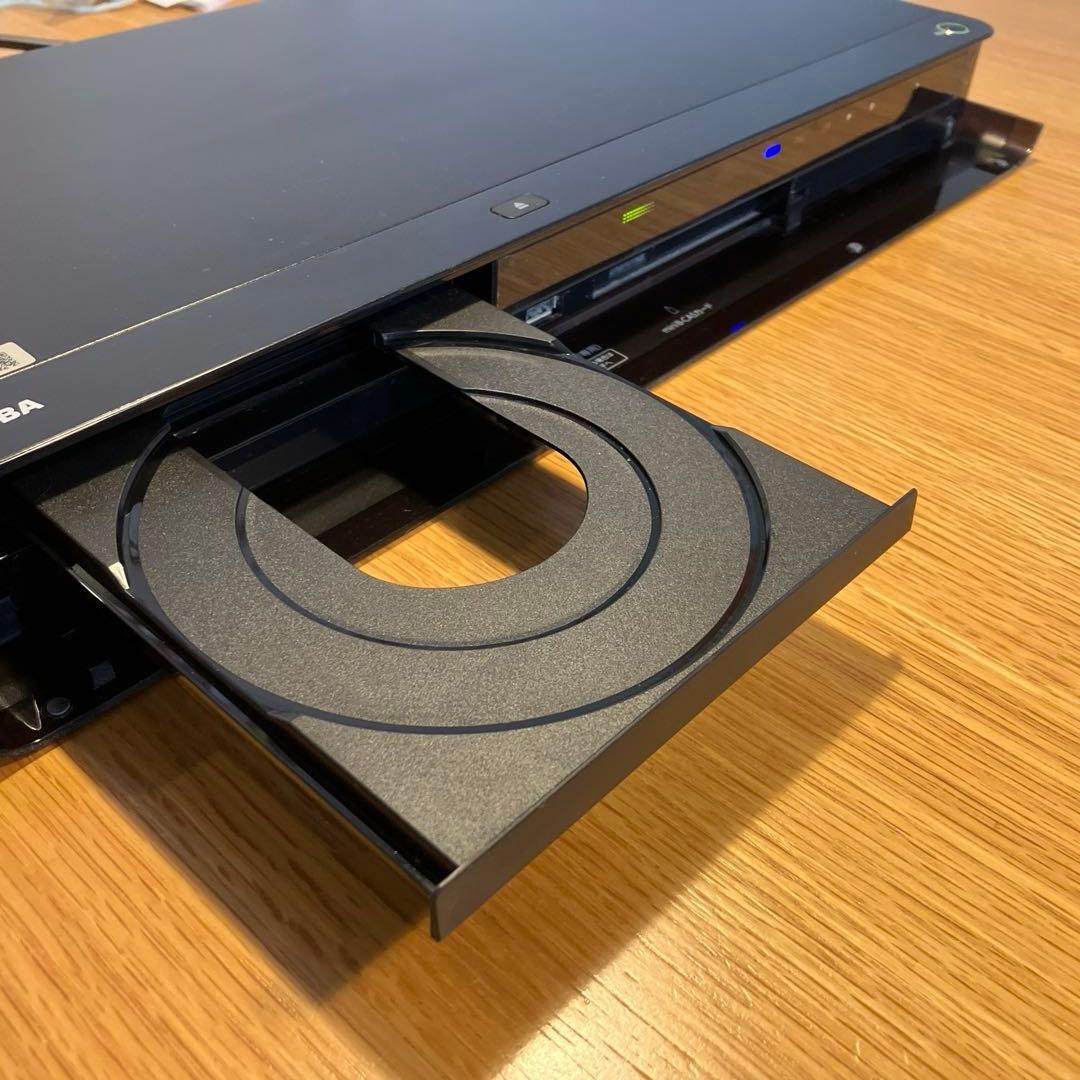 東芝　レグザ　ブルーレイレコーダー　DBR- W1007 1TB 2番組録画