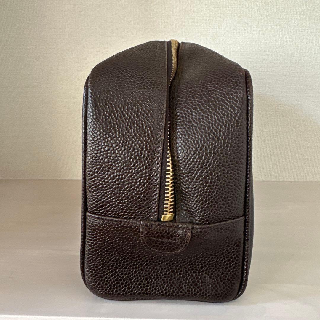 CHANEL シャネル　コスメポーチ　クラッチバッグ　キャビアスキン　ブラウン