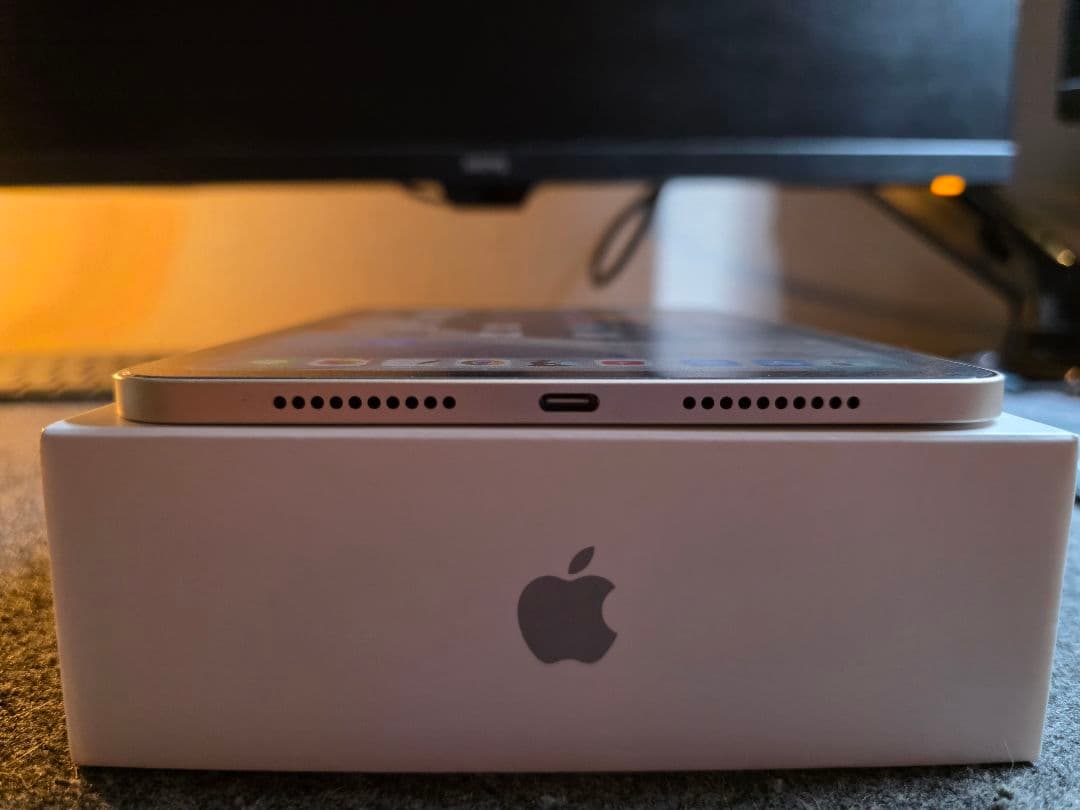 iPad mini 6世代　スターライト64GB スタンド&ペンシル付