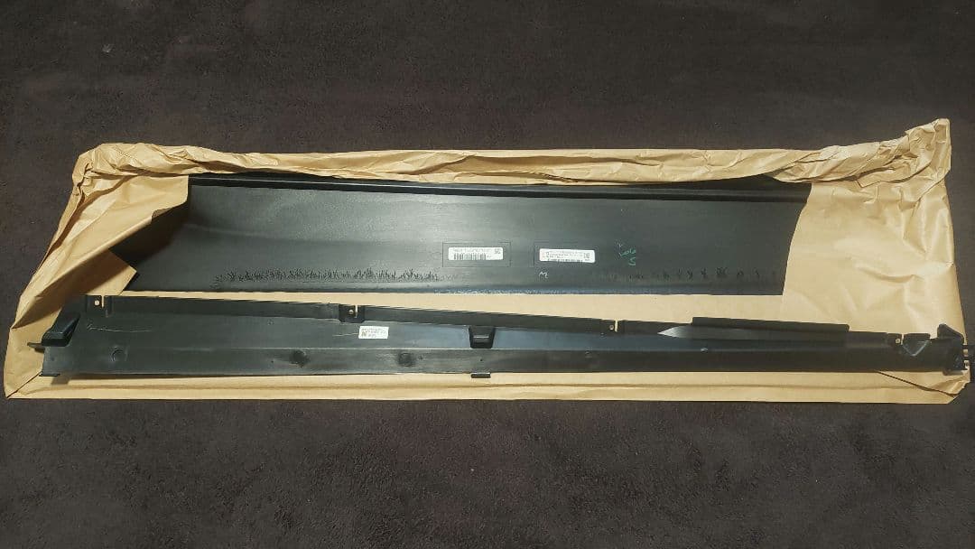 ハリアー　モデリスタ　左フロントパネル