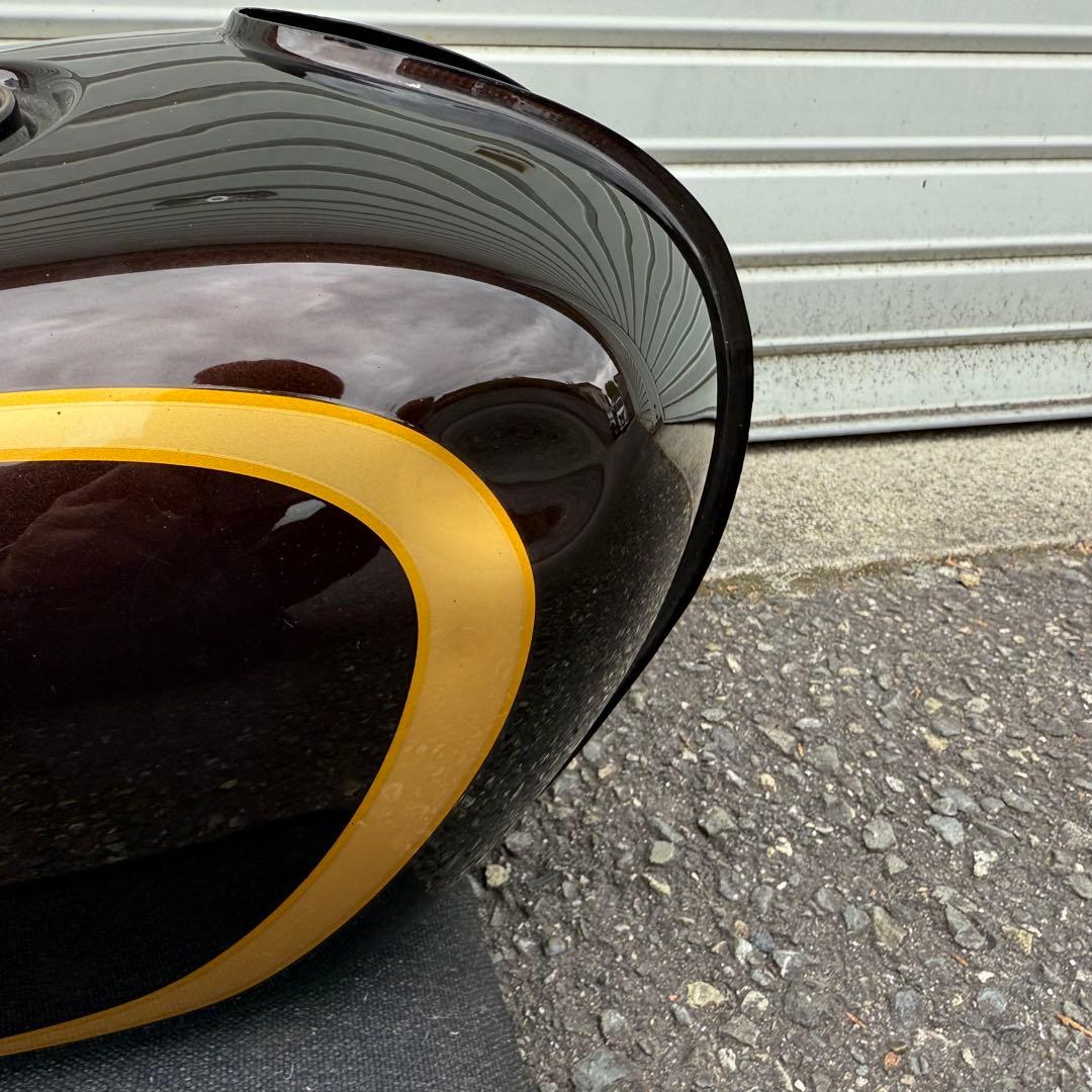 SR400 RH01J 純正タンク