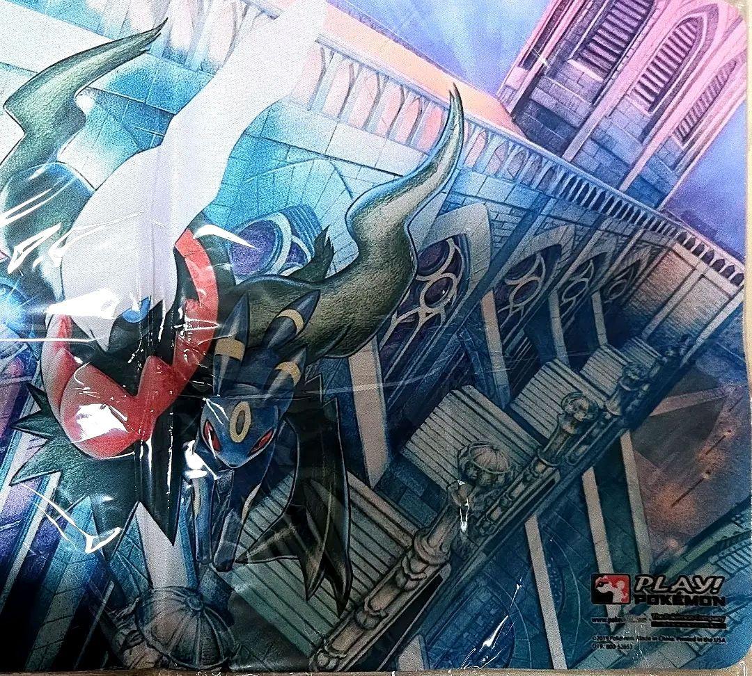 ダークライ&ブラッキー　プレイマット　海外　新品未使用　staff