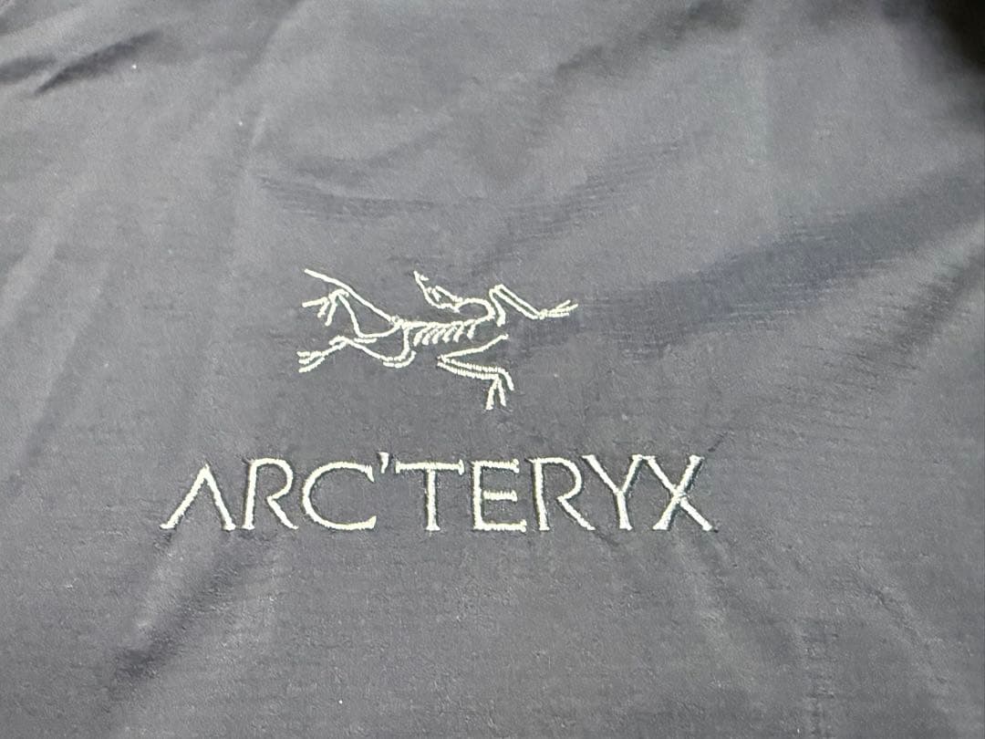 アークテリクス atom ベスト