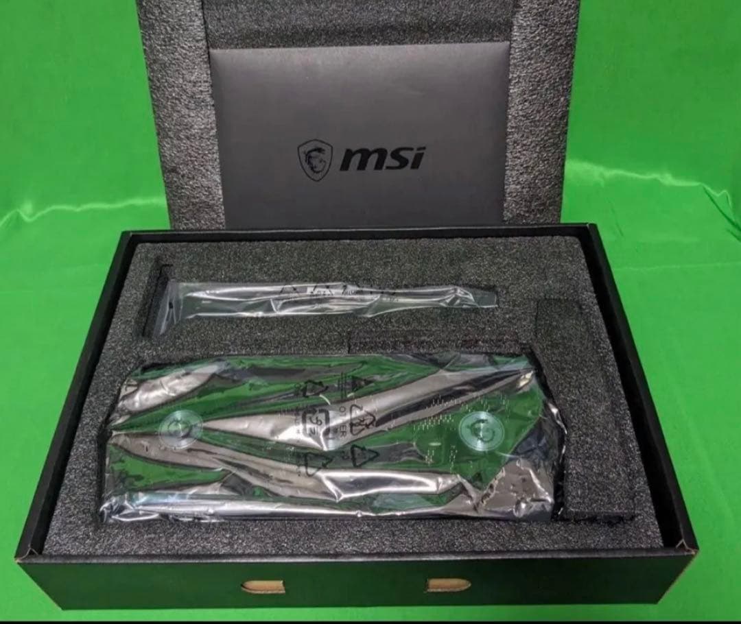 グラフィックボード・グラボ・ビデオカード MSI RTX3080 GAMING Z TRIO 12G LHR