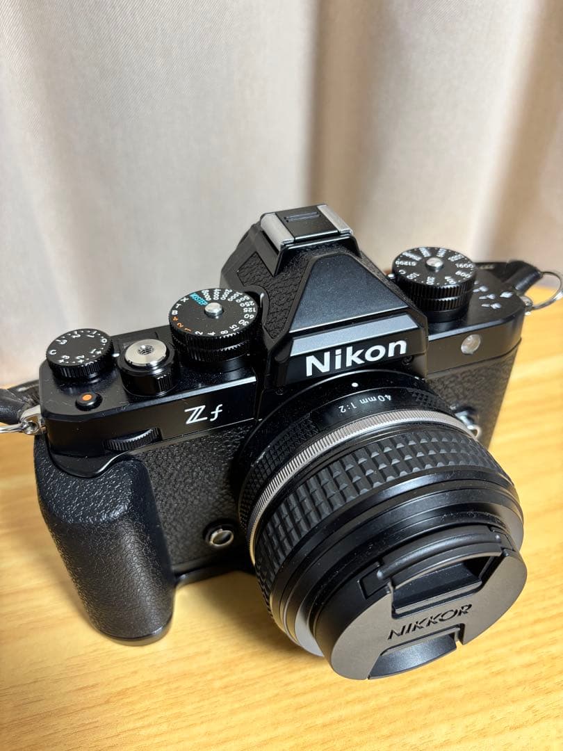 NikonZF 40/2 SE レンズキット　SmallRigグリップ付