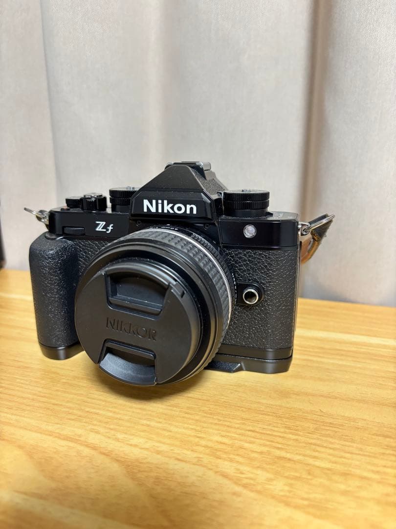 NikonZF 40/2 SE レンズキット　SmallRigグリップ付